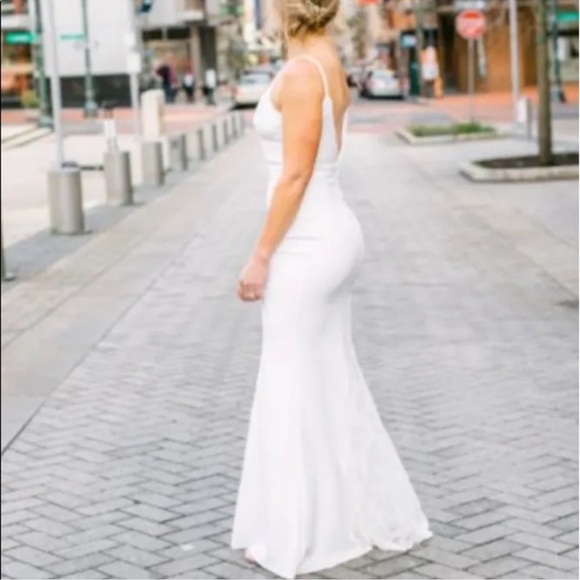 Lulu’s Taliana White Lace Button Back Maxi Mermaid Bridal Dress - Picture 3 of 16